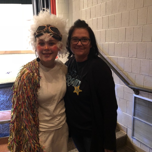 Meet your Posher, Tina - Picture 4 of 4